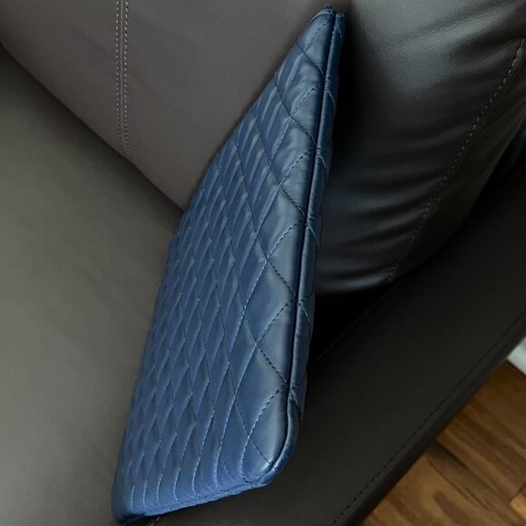 CHANEL Large O Case Clutch Laptop Portfolio in Blue Lambskin - Picture 15 of 15